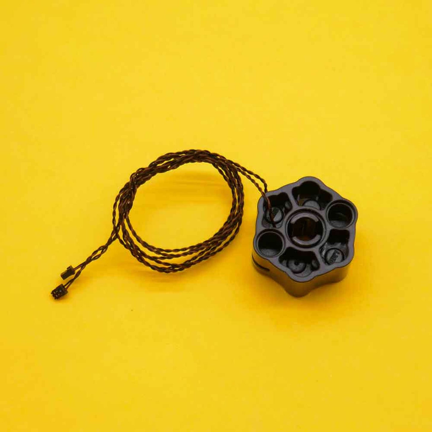 Rotating Connecting Cable