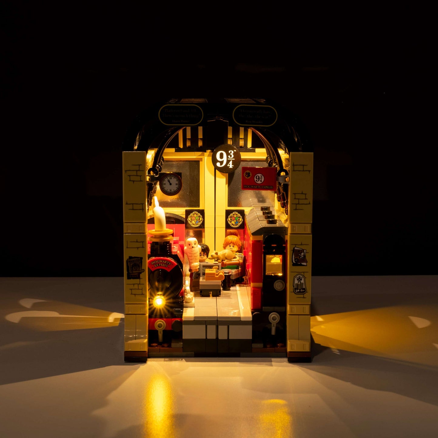 LEGO® Book Nook: Hogwarts™ Express #76450 DIY Light Bundle