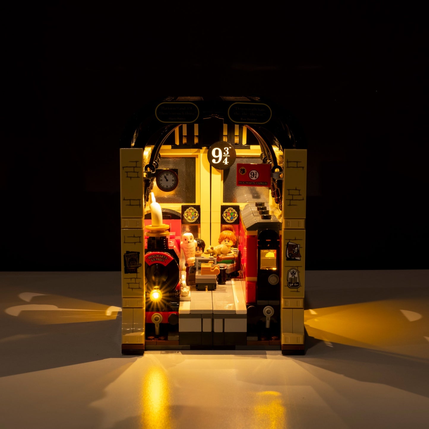 LEGO® Book Nook: Hogwarts™ Express #76450 DIY Light Bundle