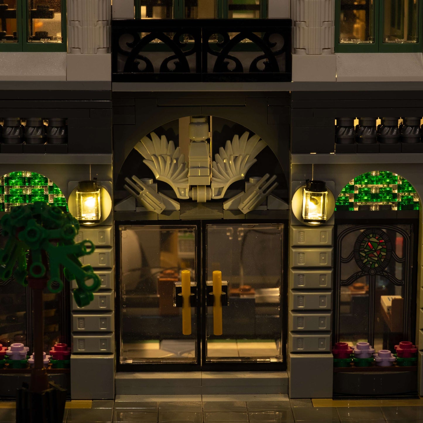 LEGO® Brick Bank #10251 DIY Light Bundle