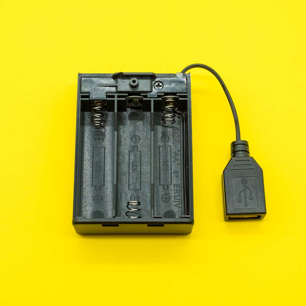 USB to AA Battery Pack